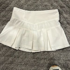 Girls Ivivva tennis skirt, size 7